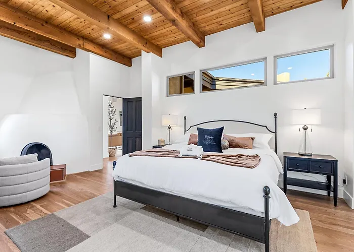 The Belvedere - Hot Tub, Sauna, And Red Rock Views Holiday home *