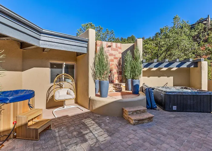 Holiday home The Belvedere - Hot Tub, Sauna, And Red Rock Views *